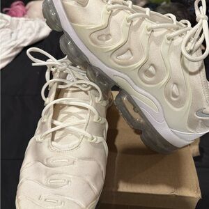 Nike mens size 14 Air VaporMax Plus Sneakers